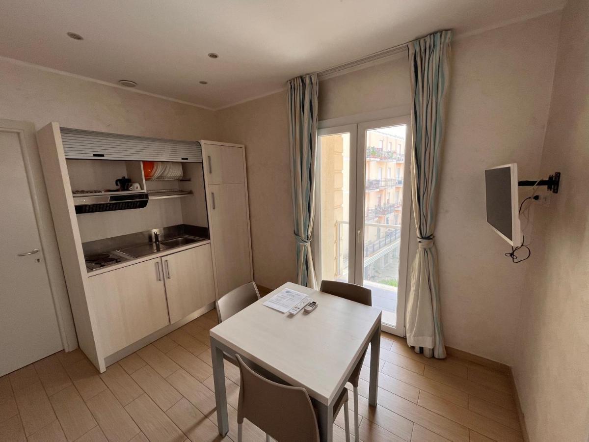 Marina Beach Aparthotel Rimini Luaran gambar