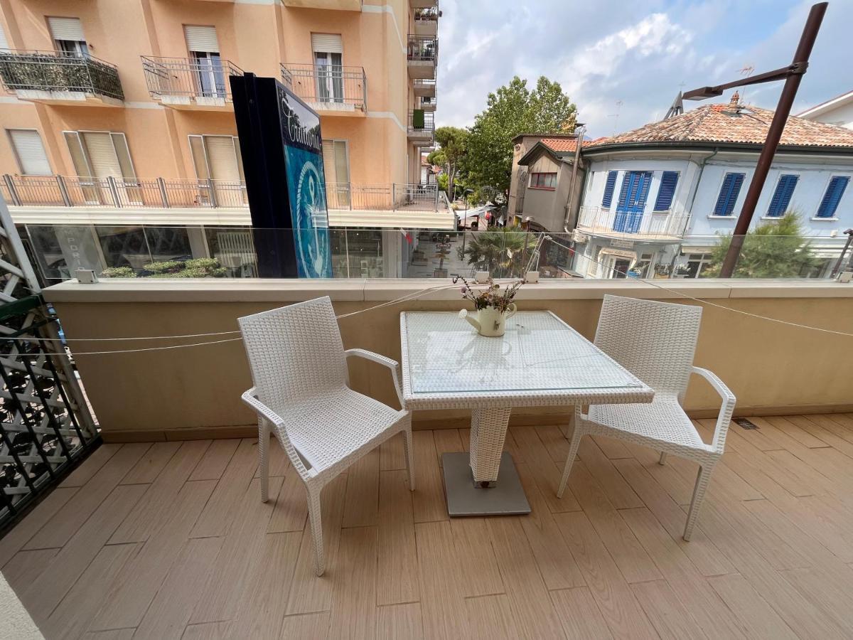 Marina Beach Aparthotel Rimini Luaran gambar