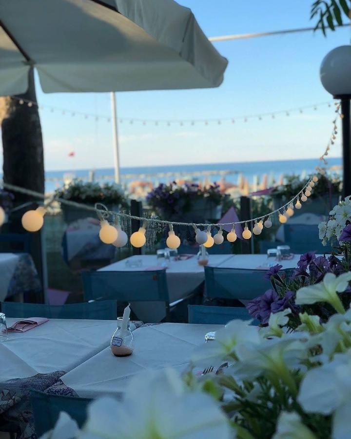 Marina Beach Aparthotel Rimini Luaran gambar