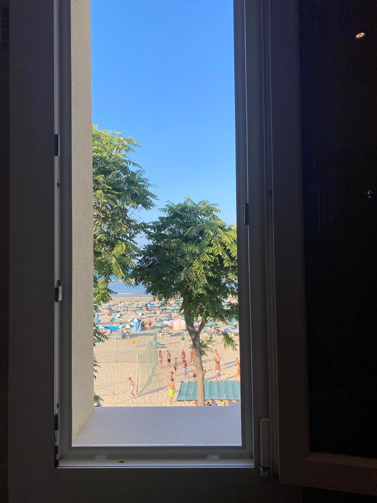 Marina Beach Aparthotel Rimini Luaran gambar