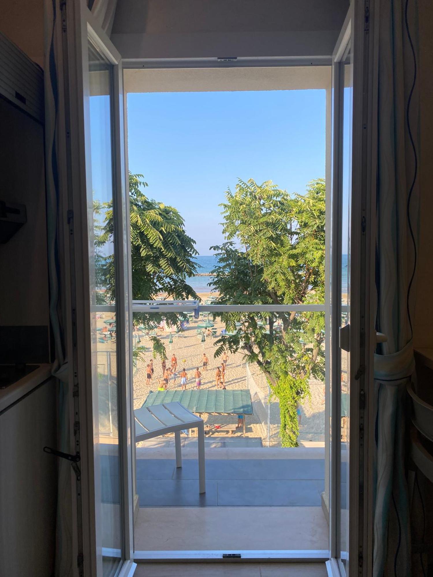 Marina Beach Aparthotel Rimini Luaran gambar